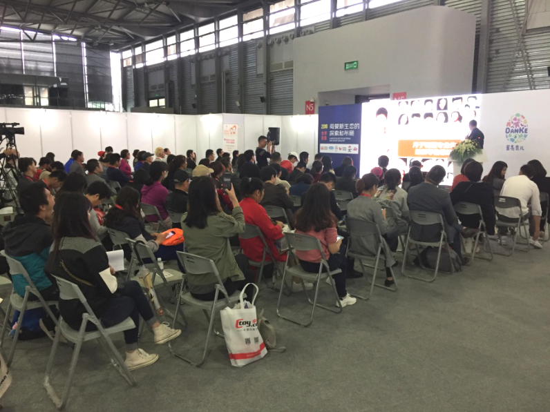 �Ї���ߺ͋�ͯ��Ʒ�f(xi��)�� ���V��������Ԓĸ��������