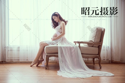 �ჺ��Ů�������Լ��e(cu��)�ö��x�V��